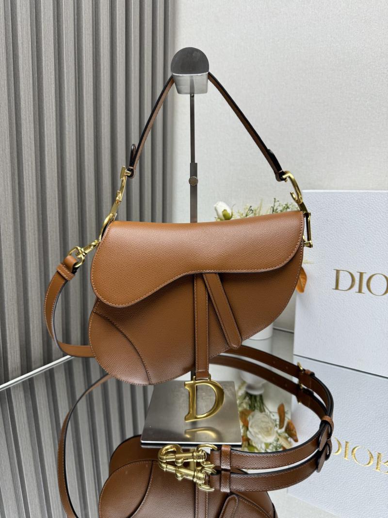 Dior Grained Calfskin Saddle Bag With Strap M0455 Camel