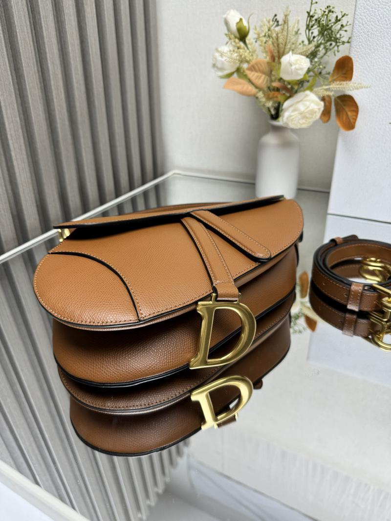 Dior Grained Calfskin Saddle Bag With Strap M0455 Camel