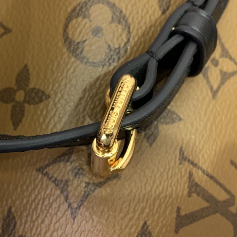 Louis Vuitton Noe Trunk PM M13324