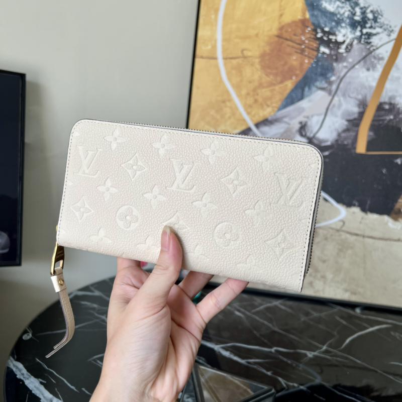 Louis Vuitton Zippy Wallet M61864 Cream