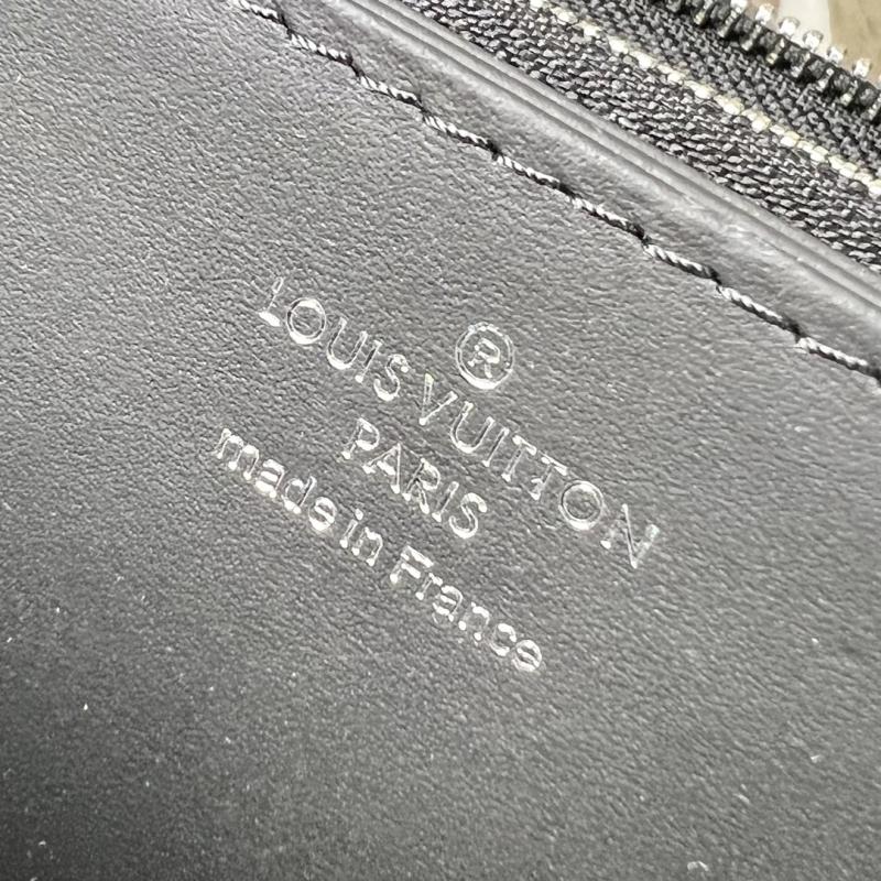 Louis Vuitton Zippy Wallet M61867 Black