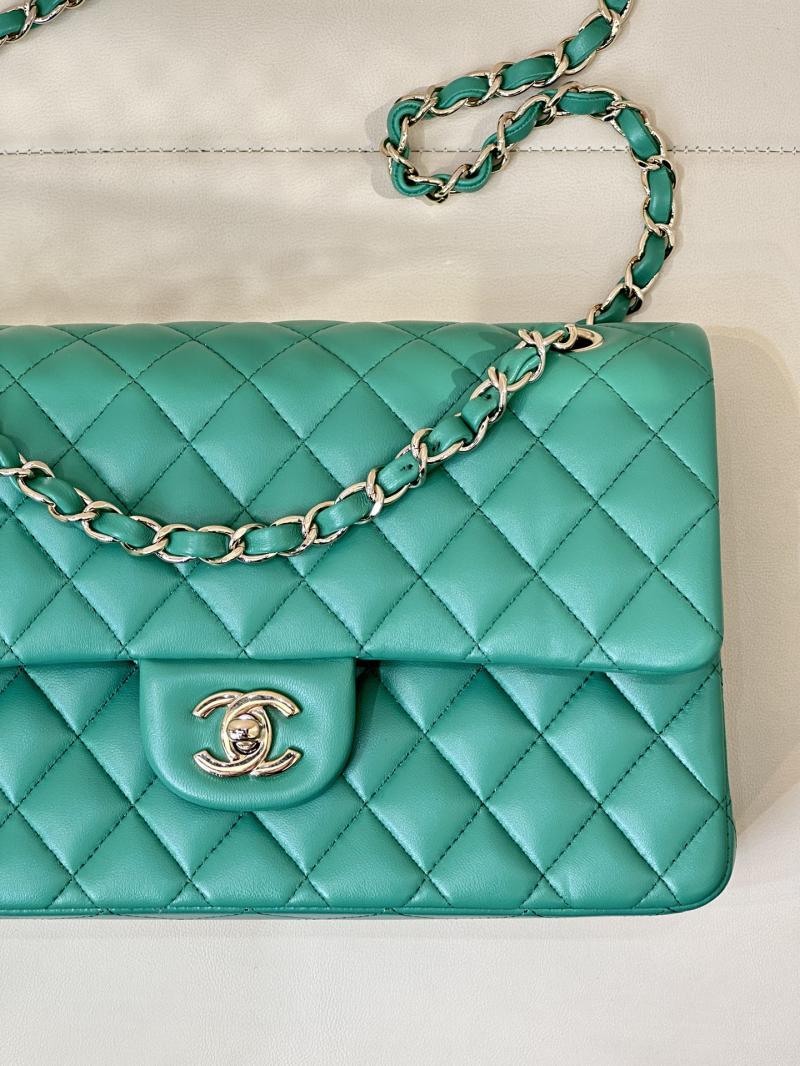 Medium Chanel Lambskin Flap Bag A01112 Green