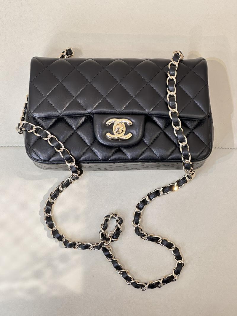 Small Chanel Lambskin Flap Bag A01116 Black