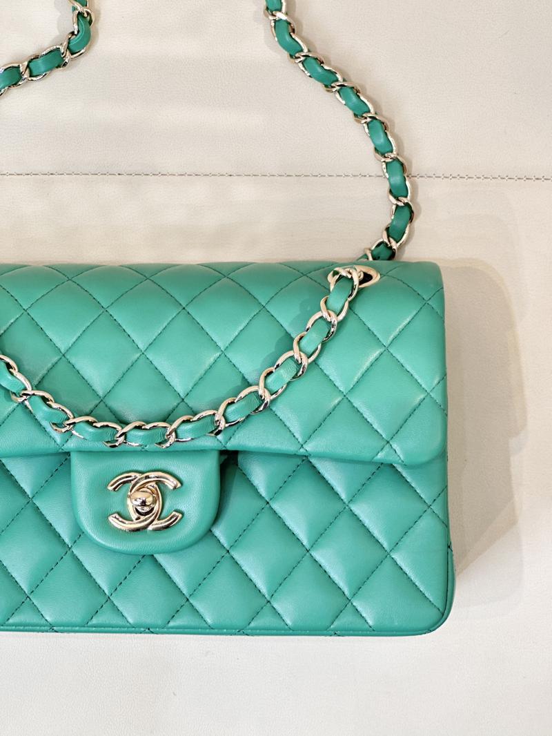 Small Chanel Lambskin Flap Bag A01117 Green