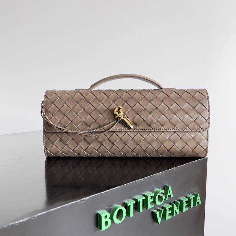 Bottega Veneta Long Clutch Andiamo Pinecone 741511