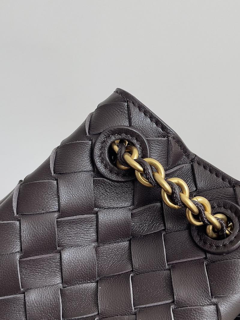 Bottega Veneta Small Parachute Chain 817175 Fondant