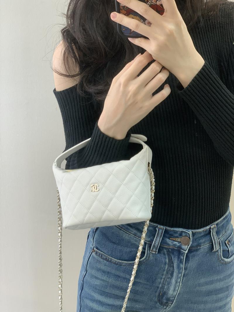 Chanel Clutch with Chain AP4386 White