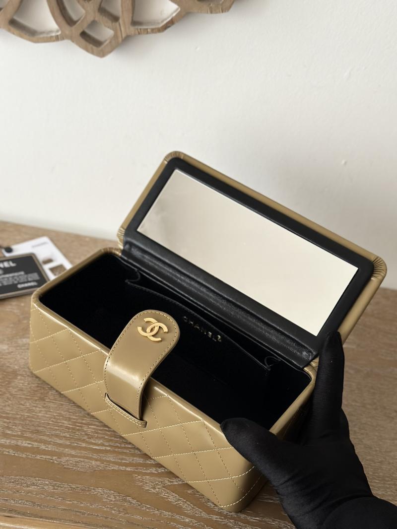 Chanel Vintage Vanity Case AS2226 Gold