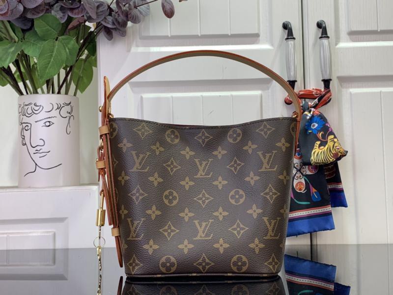 Louis Vuitton ALL iN BB Bucket Bag M12925