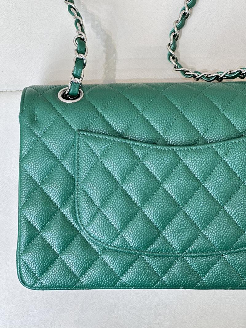 Medium Chanel Caviar Flap Bag A01112 Green with Silver