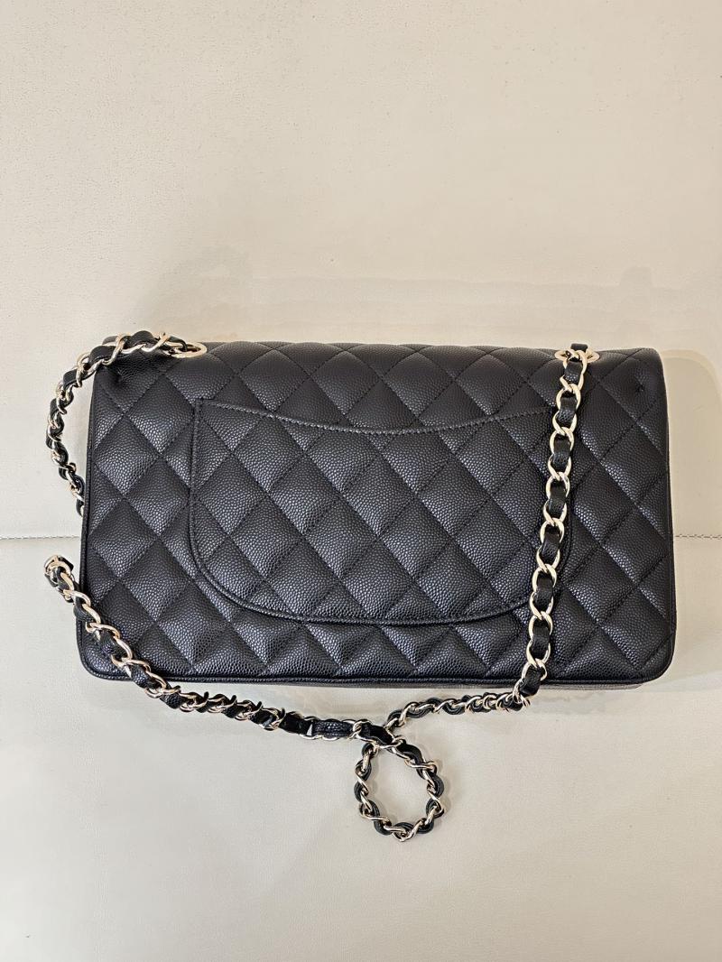 Medium Chanel Grained Calfskin Flap Bag A01112 Black with Gold