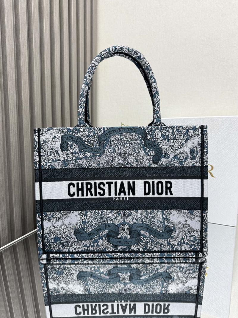 Medium Dior Book Tote M128601