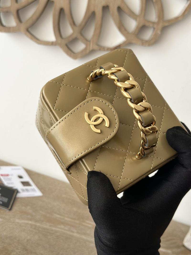 Small Chanel Vintage Vanity Case AS2227 Gold