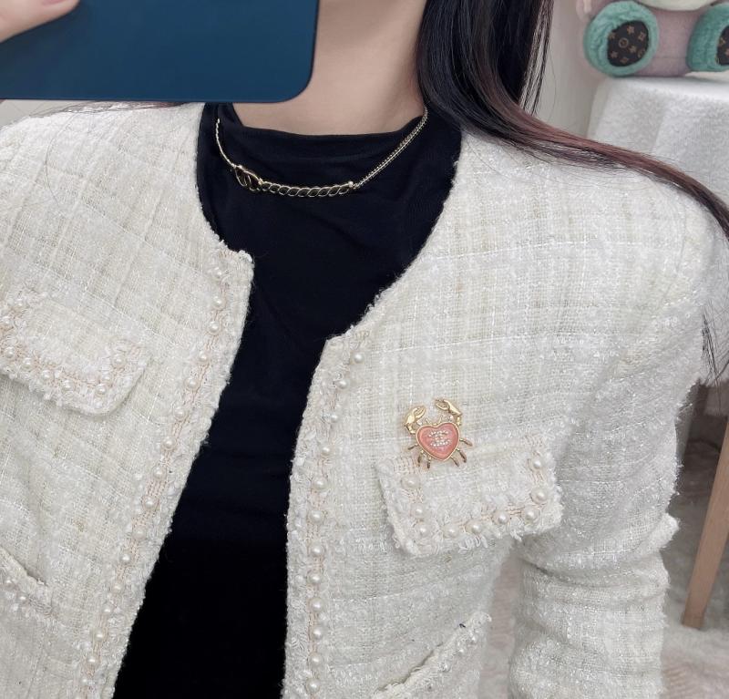 Chanel Brooch CB123002