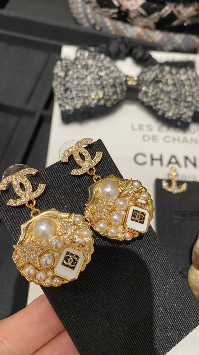 Chanel Earrings CE010206