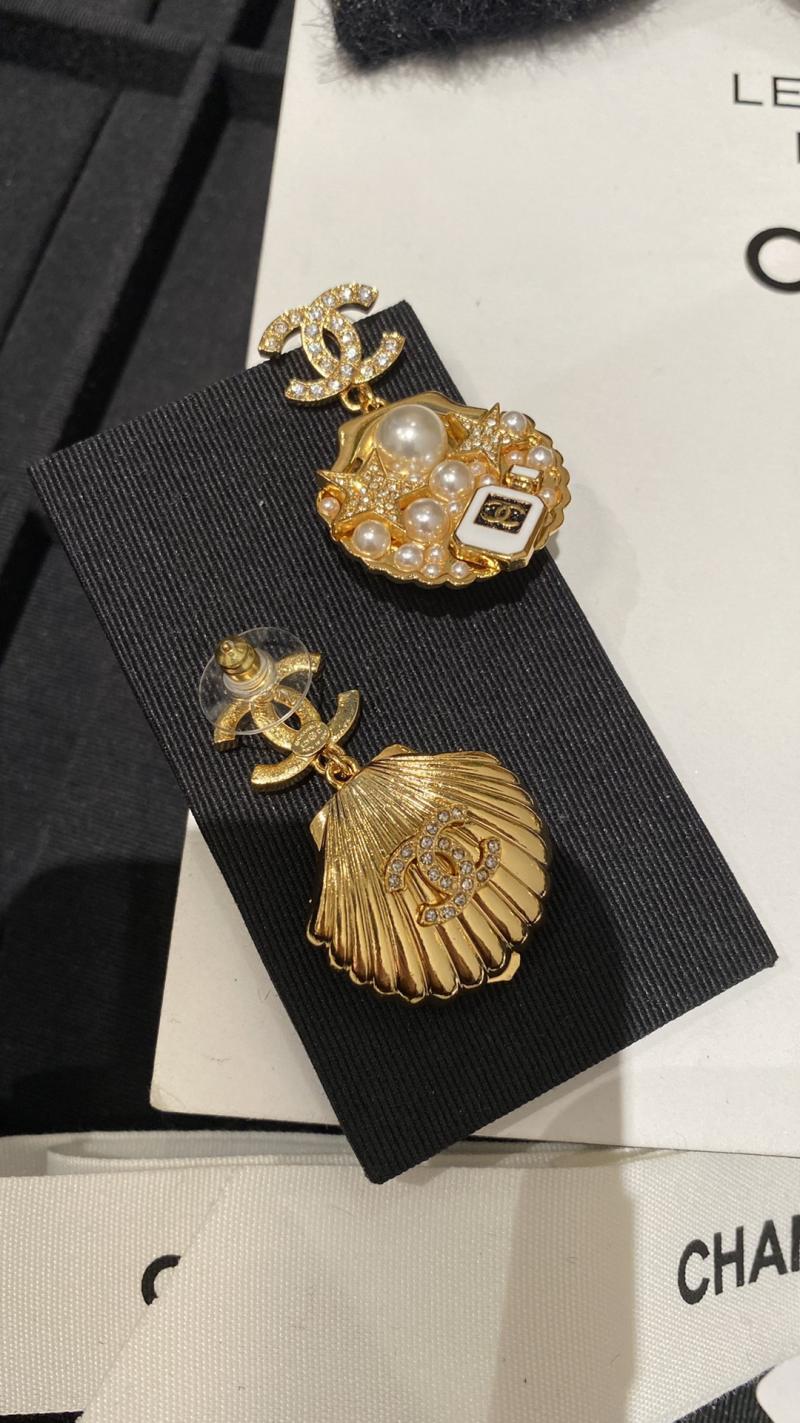 Chanel Earrings CE010206