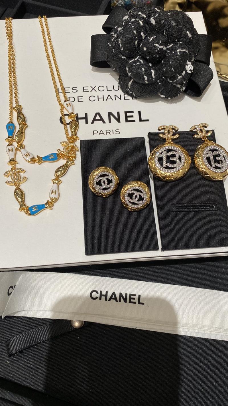 Chanel Earrings CE010209