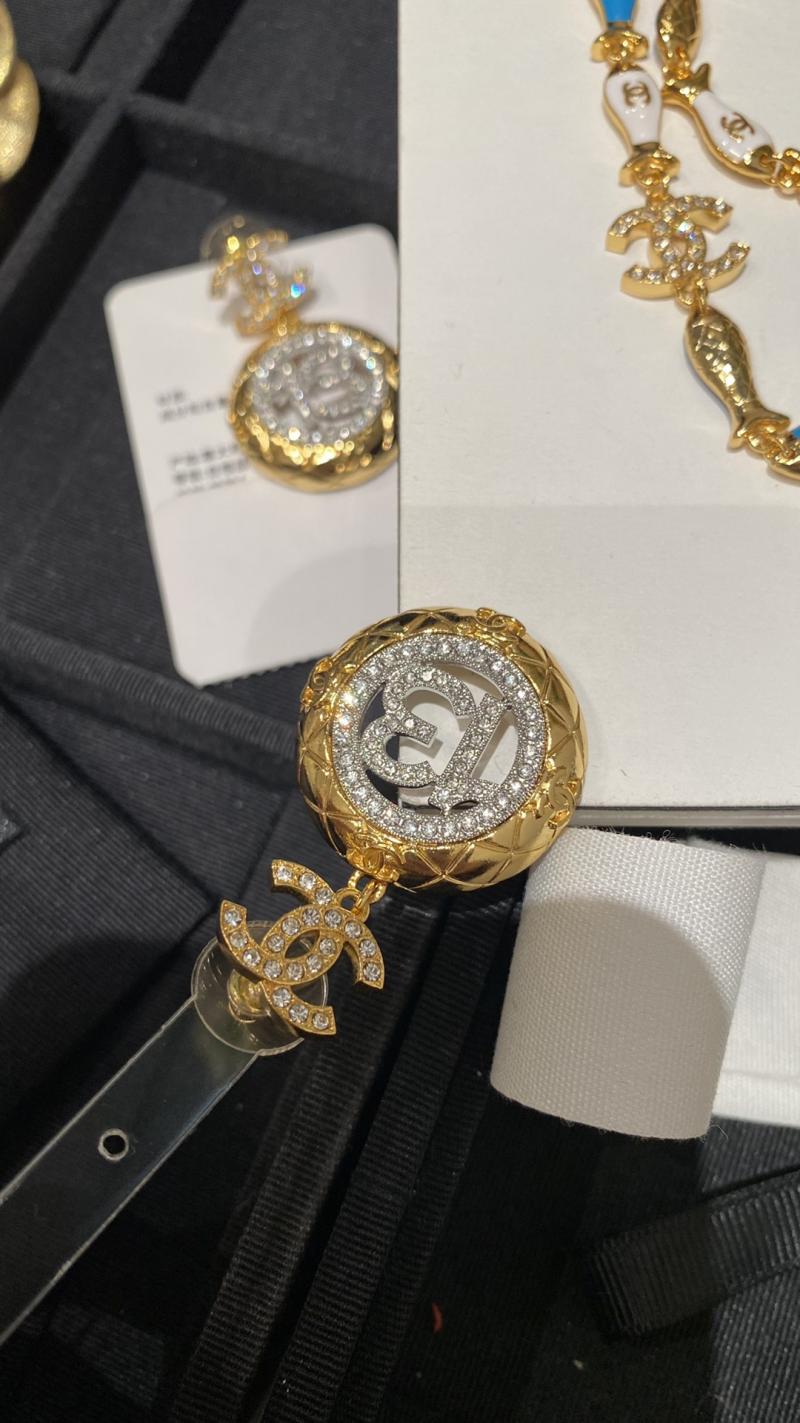 Chanel Earrings CE010210