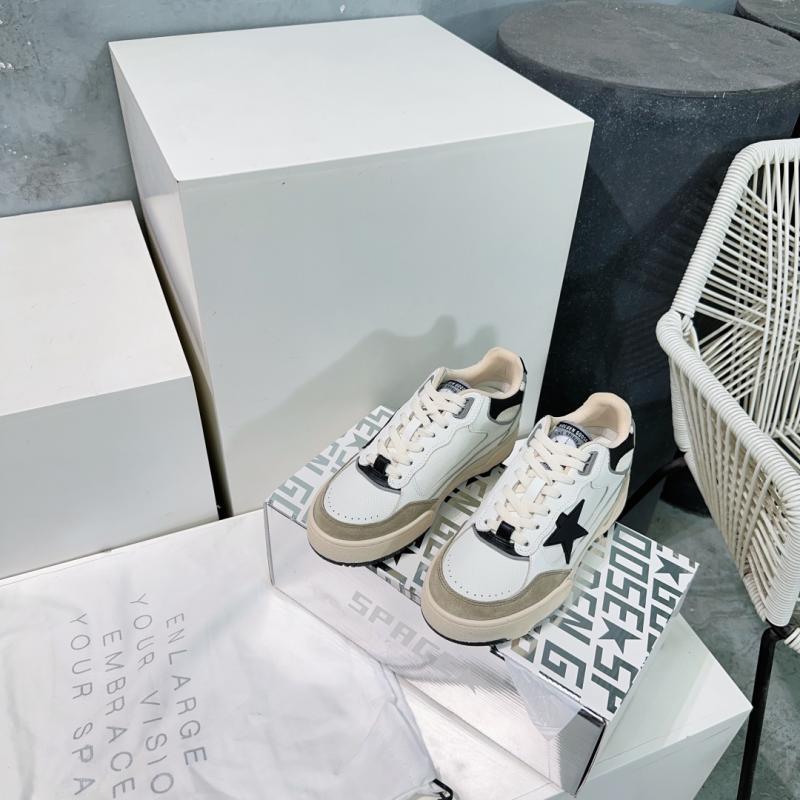 Golden Goose Sneakers SGS122403