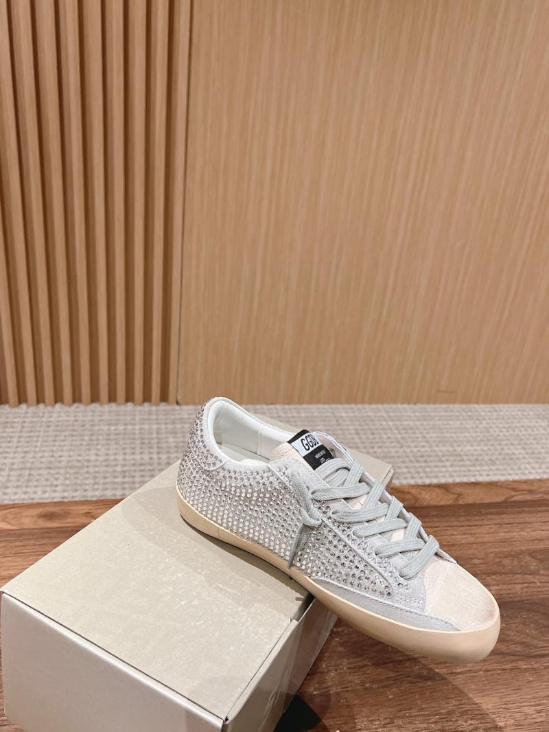 Golden Goose Sneakers SGS22008