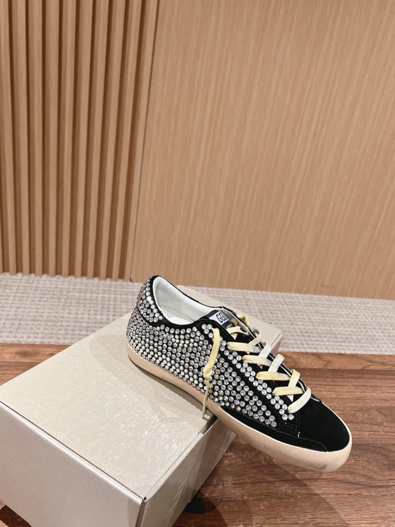 Golden Goose Sneakers SGS22009