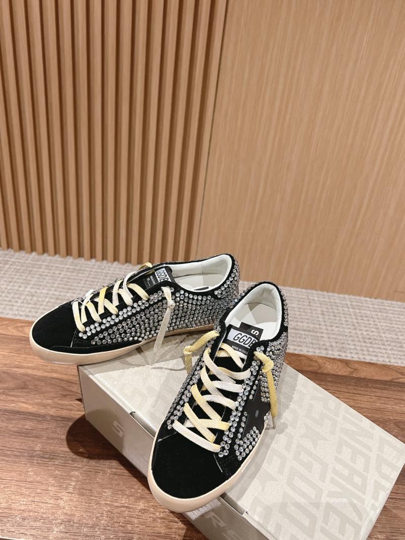 Golden Goose Sneakers SGS22009