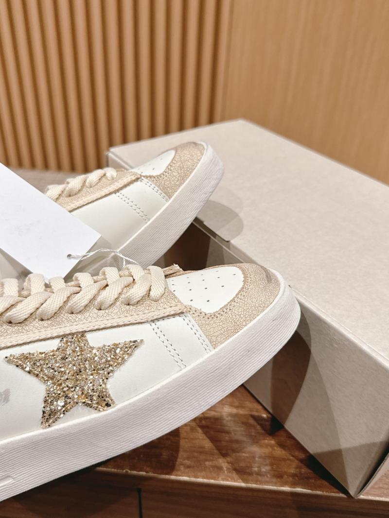 Golden Goose Sneakers SGS22012