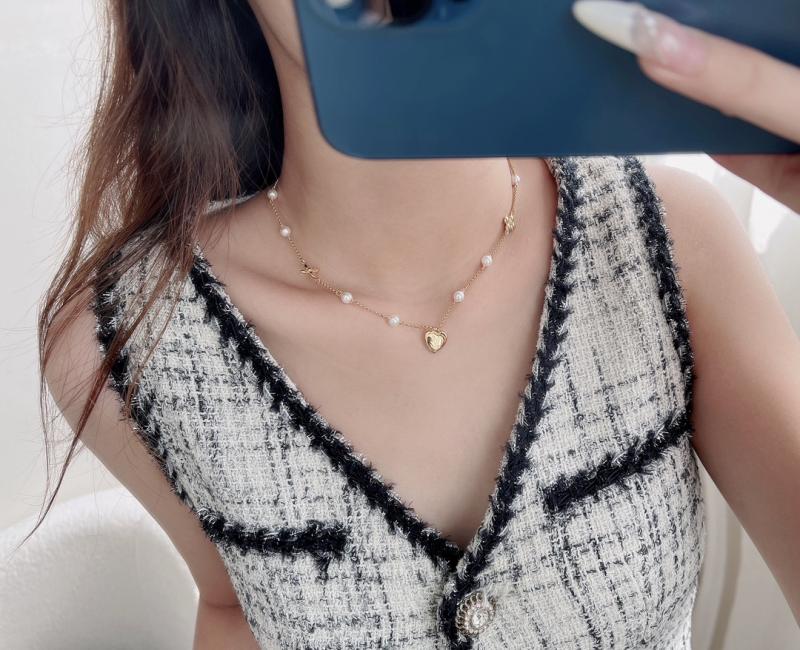 Louis Vuitton Necklace LN123001