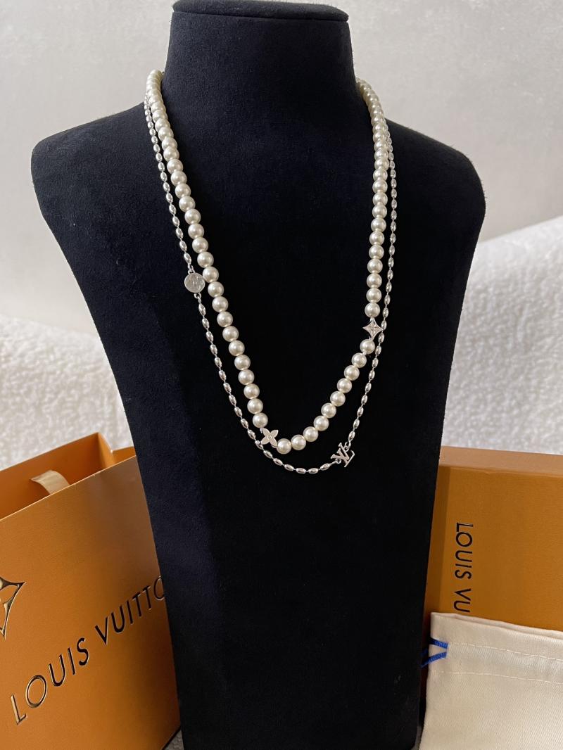 Louis Vuitton Necklace LN123002