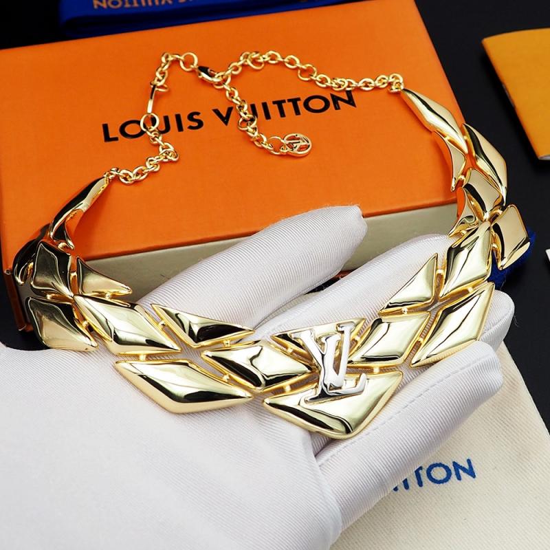 Louis Vuitton Necklace LVN122702