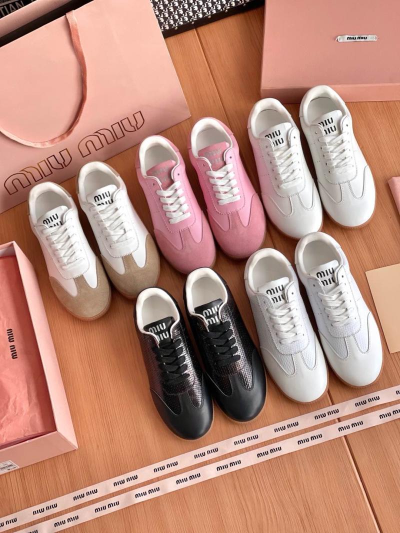 Miu Miu Sneakers SMS21901