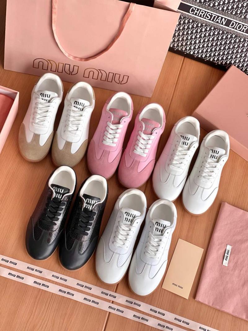 Miu Miu Sneakers SMS21901