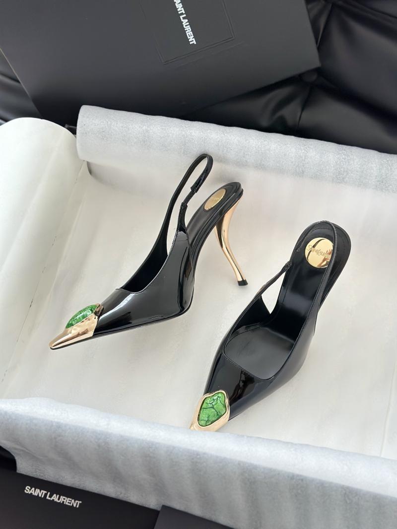 Saint Laurent Pumps SCP122103