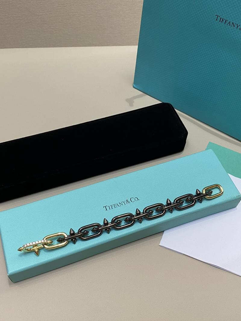 Tiffany Bracelet TB122701