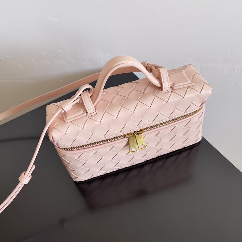 Bottega Veneta Bang Bang Vanity Case B789109 Pink