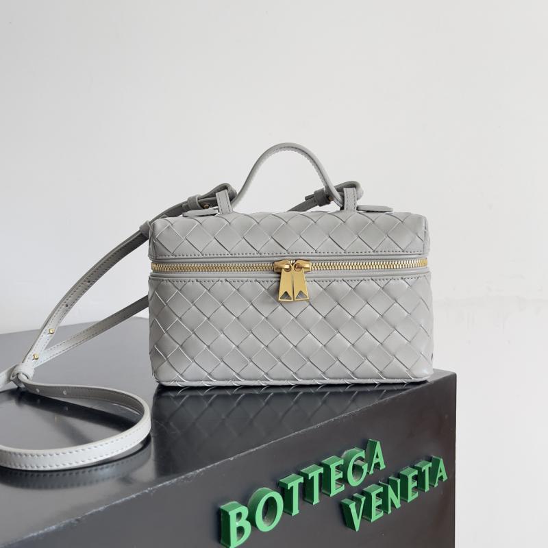 Bottega Veneta Bang Bang Vanity Case B789109 Sterling