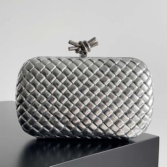 Bottega Veneta Classic Knot Clutch B717622 Silver