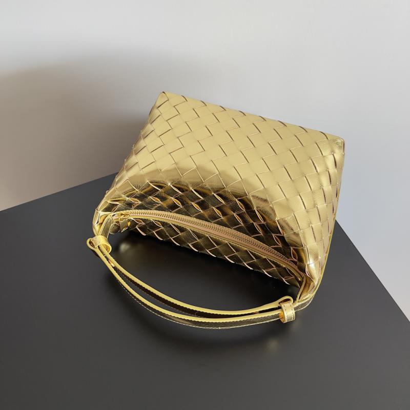 Bottega Veneta Intreccio Leather Toiletry Bag B754443 Gold