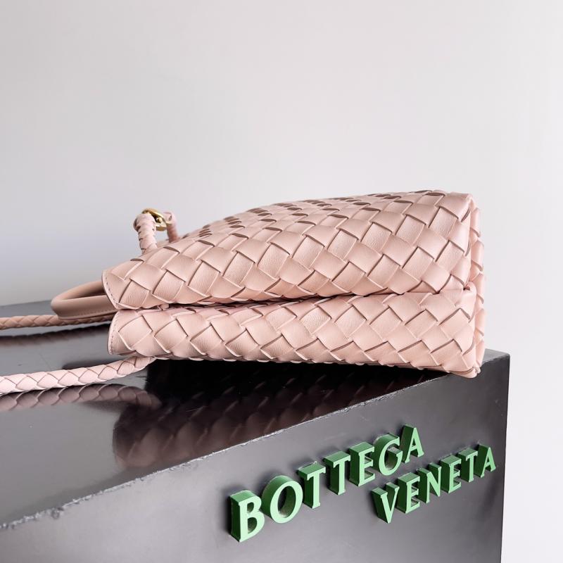 Bottega Veneta Medium Andiamo Tote Bag B743572 Pink