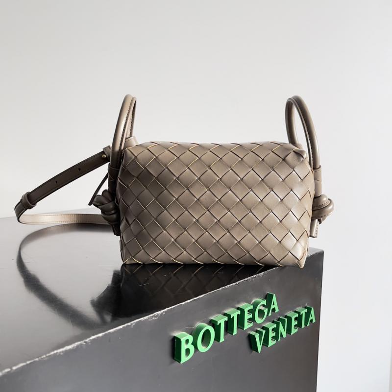 Bottega Veneta Small Avenue Loop Bag 796615 Pinecone