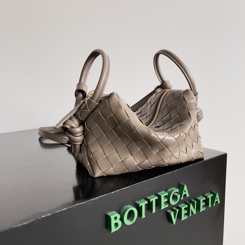 Bottega Veneta Small Avenue Loop Bag 796615 Pinecone