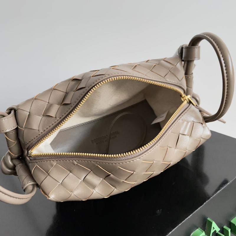 Bottega Veneta Small Avenue Loop Bag 796615 Pinecone