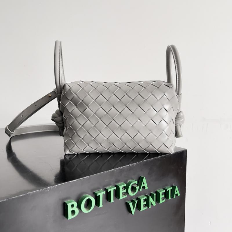 Bottega Veneta Small Avenue Loop Bag 796615 Sterling