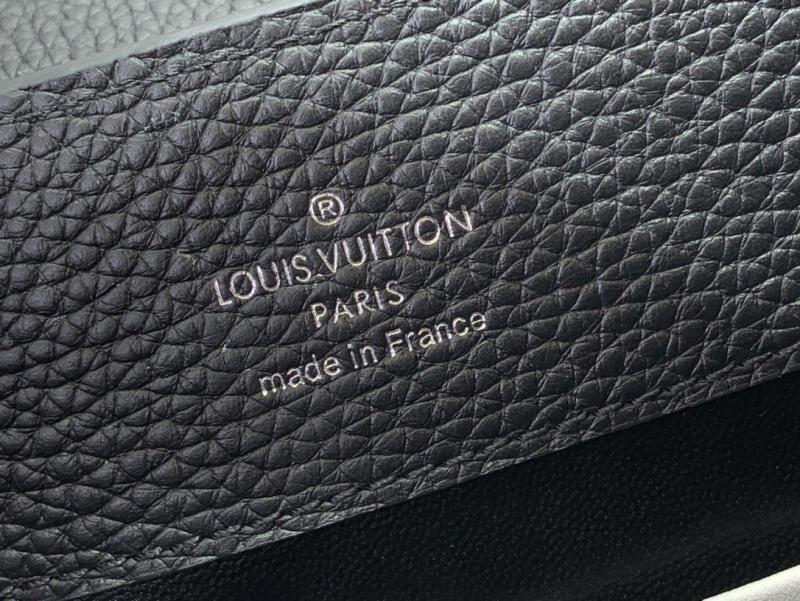 Louis Vuitton Capucines BB Black M11908