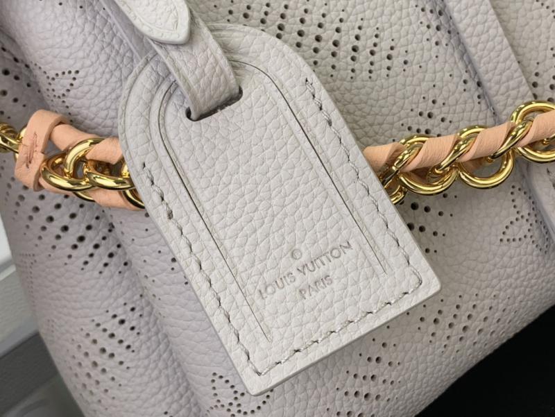 Louis Vuitton Hand It All PM M13157