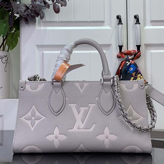 Louis Vuitton OnTheGo East West M14213