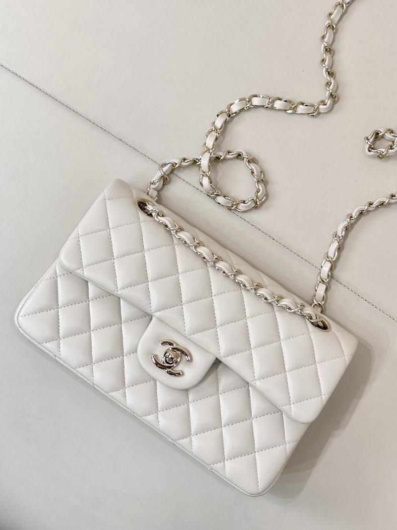 Medium Chanel Lambskin Flap Bag A01112 Cream