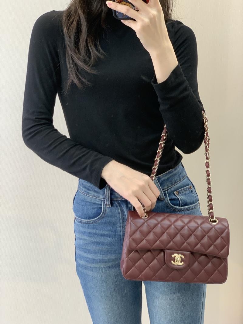 Small Chanel Lambskin Flap Bag A01117 Burgundy