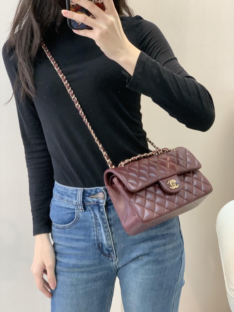 Small Chanel Lambskin Flap Bag A01117 Burgundy