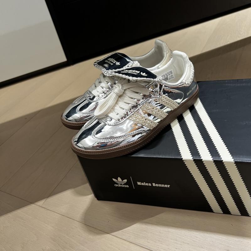 Adidas Sneakers SAS22502